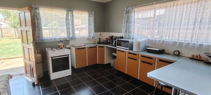 3 Bedroom Property for Sale in Meiringspark Ext 2 North West
